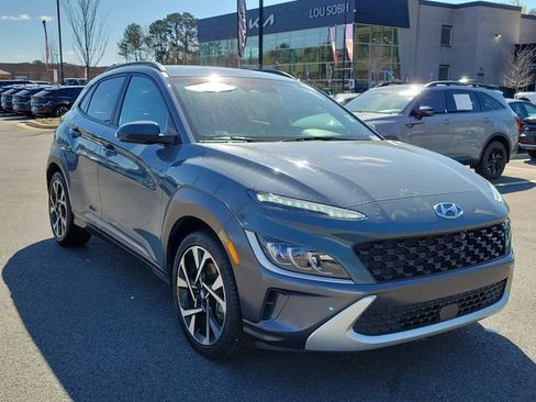 Used 2022 Hyundai Kona Limited FWD image 3