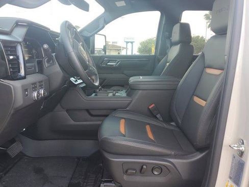 New 2026 GMC Sierra 2500 AT4 image 19