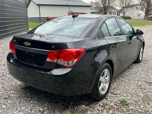 Used 2016 Chevrolet Cruze LT w/ Sun And Sound Package image 5