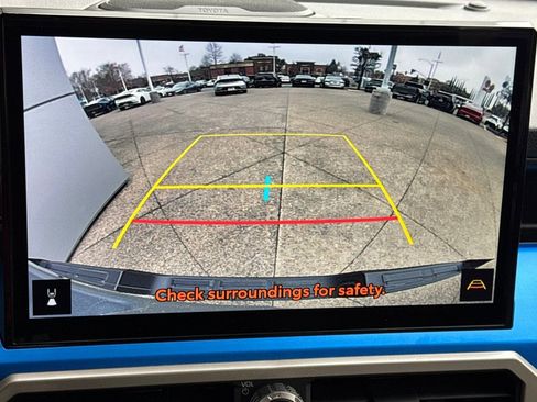 Certified 2025 Toyota Tacoma TRD Sport image 17