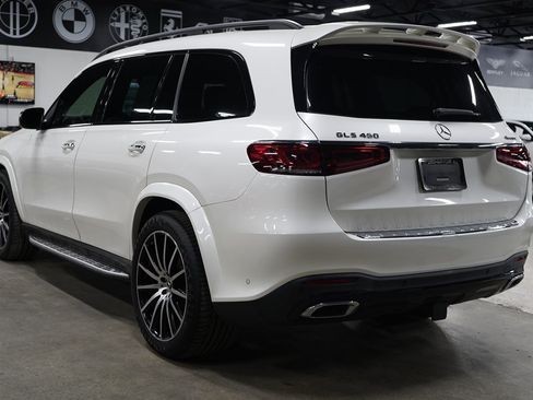 Used 2023 Mercedes-Benz GLS 450 4MATIC image 3
