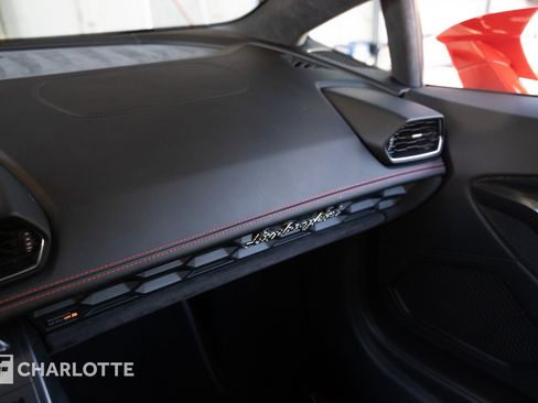 Used 2016 Lamborghini Huracan LP 580-2 RWD image 27