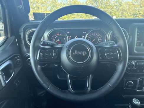 Used 2021 Jeep Wrangler Unlimited Sport image 18