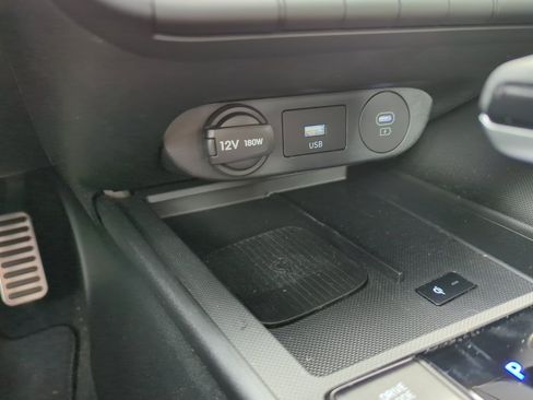 Certified 2025 Hyundai Elantra Sport FWD image 29
