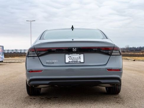 Used 2025 Honda Accord SE image 5