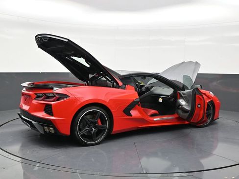 Used 2023 Chevrolet Corvette Stingray Coupe w/ 1LT RWD image 28