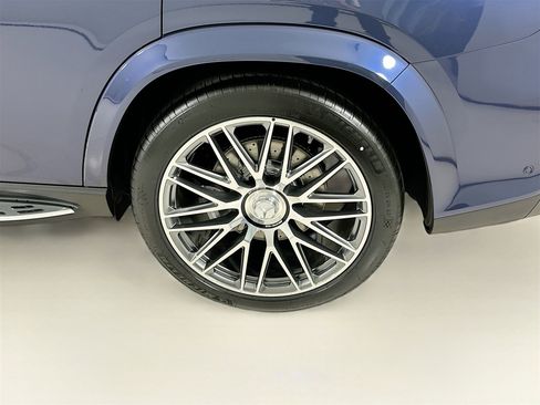 New 2026 Mercedes-Benz GLS 63 AMG 4MATIC image 36