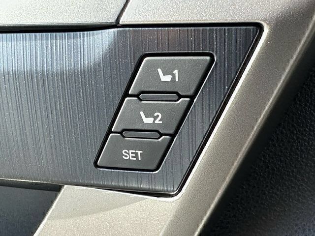 New 2026 Toyota Tundra Platinum w/ TRD Off-Road Package AWD/4WD image 20