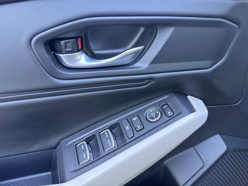 Used 2024 Honda Accord EX image 9
