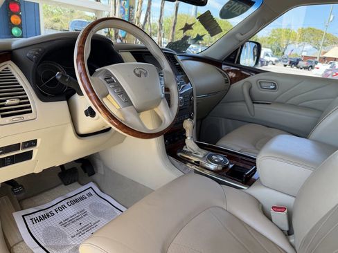 Used 2015 INFINITI QX80 2WD w/ Deluxe Technology Package image 10