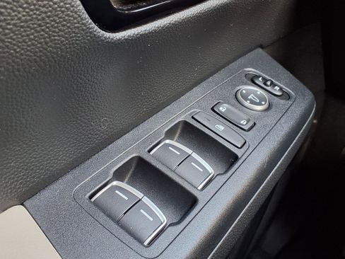 Used 2023 Honda CR-V EX-L image 11