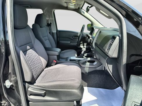 Used 2022 Nissan Frontier S w/ Technology Package AWD/4WD image 27