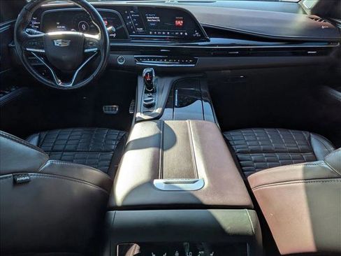 Used 2023 Cadillac Escalade Premium Luxury Platinum w/ LPO, Floor Liner Package AWD/4WD image 17