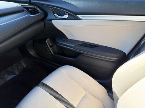 Used 2018 Honda Civic EX image 27