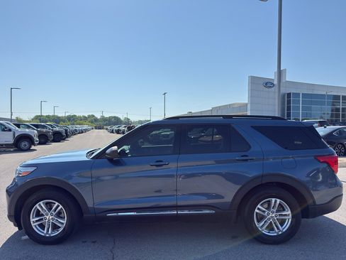 Used 2020 Ford Explorer XLT RWD image 8