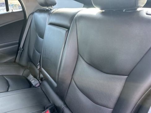 Used 2017 Chevrolet Volt Premier w/ Driver Confidence II Package image 32