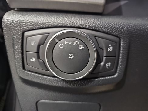 Used 2016 Ford F150 Platinum w/ Equipment Group 701A Luxury AWD/4WD image 27