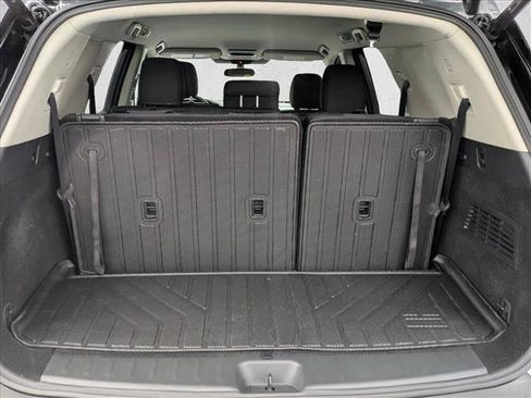 Used 2025 Nissan Pathfinder SV FWD image 6