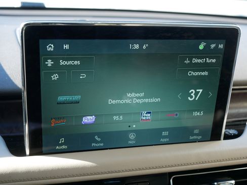 Used 2022 Lincoln Aviator Reserve w/ Equipment Group 201A image 22