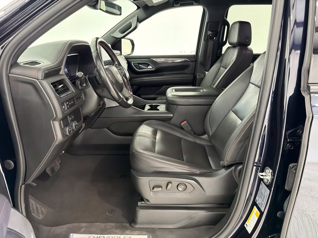 Used 2023 Chevrolet Suburban RST RWD image 18