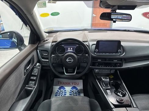 Used 2023 Nissan Rogue SV image 41
