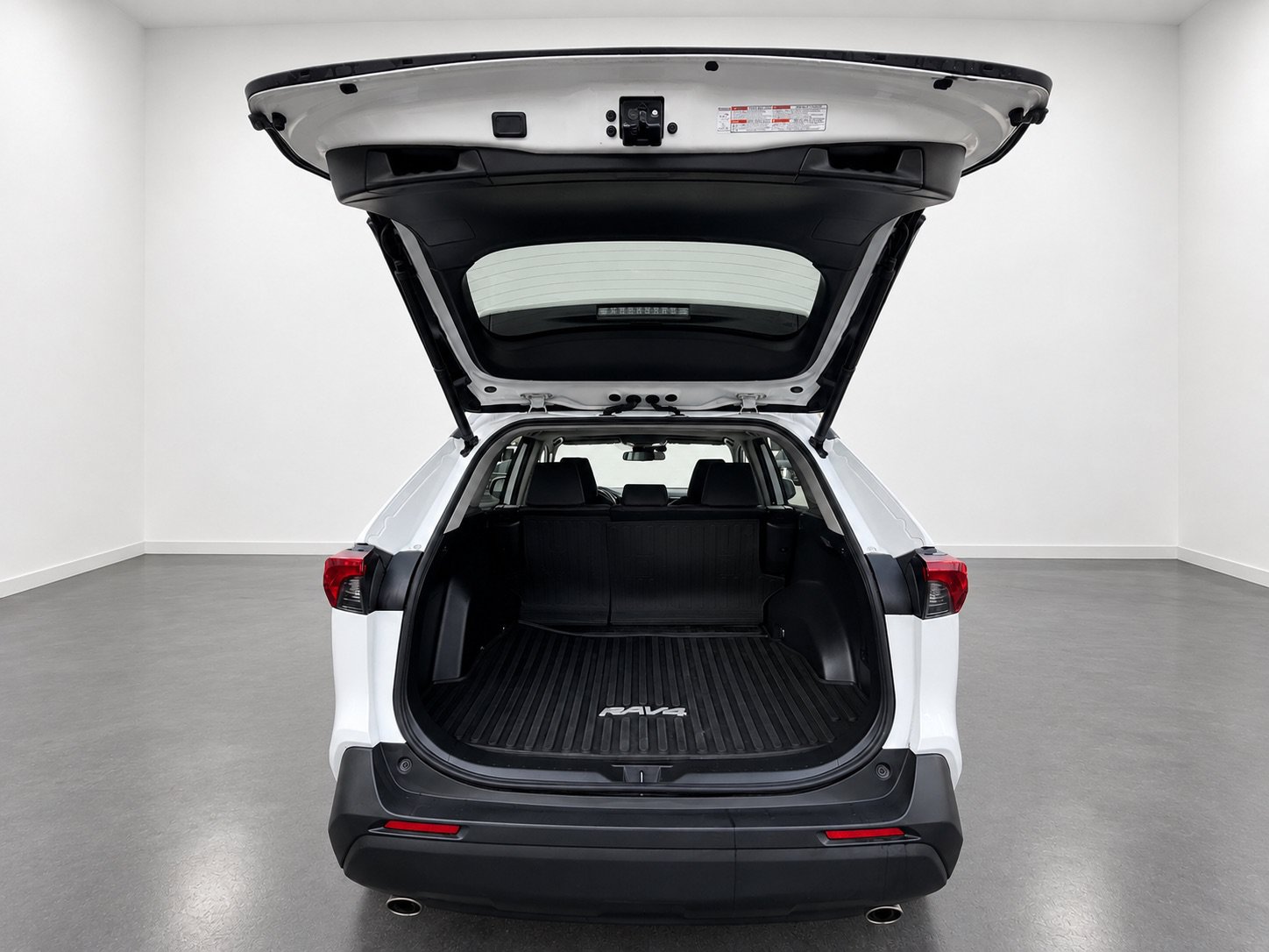 Used 2020 Toyota RAV4 XLE w/ Convenience Package AWD/4WD image 9