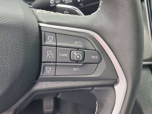 Certified 2024 Jeep Grand Cherokee Altitude AWD/4WD image 20