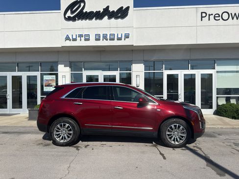 Used 2017 Cadillac XT5 Luxury w/ Driver Awareness Package AWD/4WD image 2
