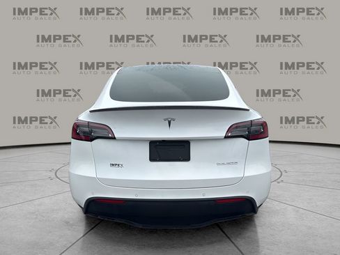 Used 2022 Tesla Model Y Performance image 4
