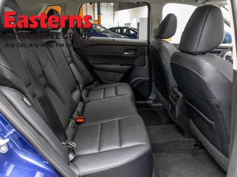 Used 2023 Nissan Rogue SV w/ SV Premium B Package AWD/4WD image 24