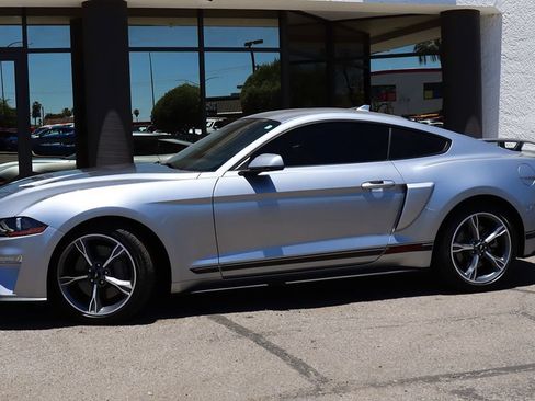 Used 2023 Ford Mustang GT Premium w/ Equipment Group 401A RWD image 4