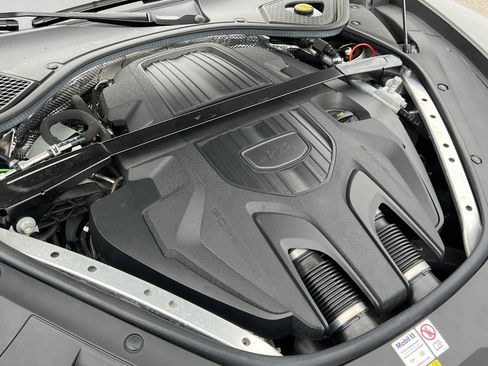 Used 2023 Porsche Panamera 4 Executive AWD/4WD image 34