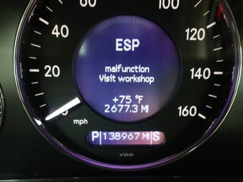 Used 2005 Mercedes-Benz CLK 320 Coupe image 16