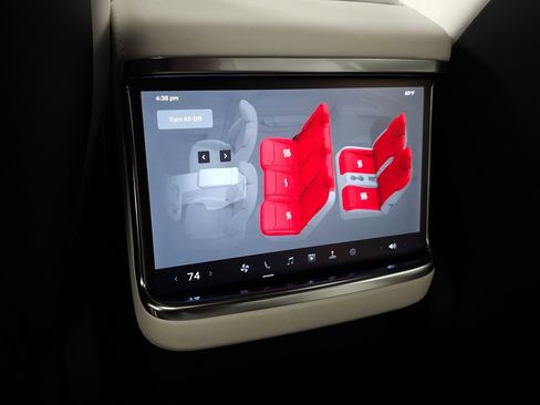 Used 2023 Tesla Model X image 37