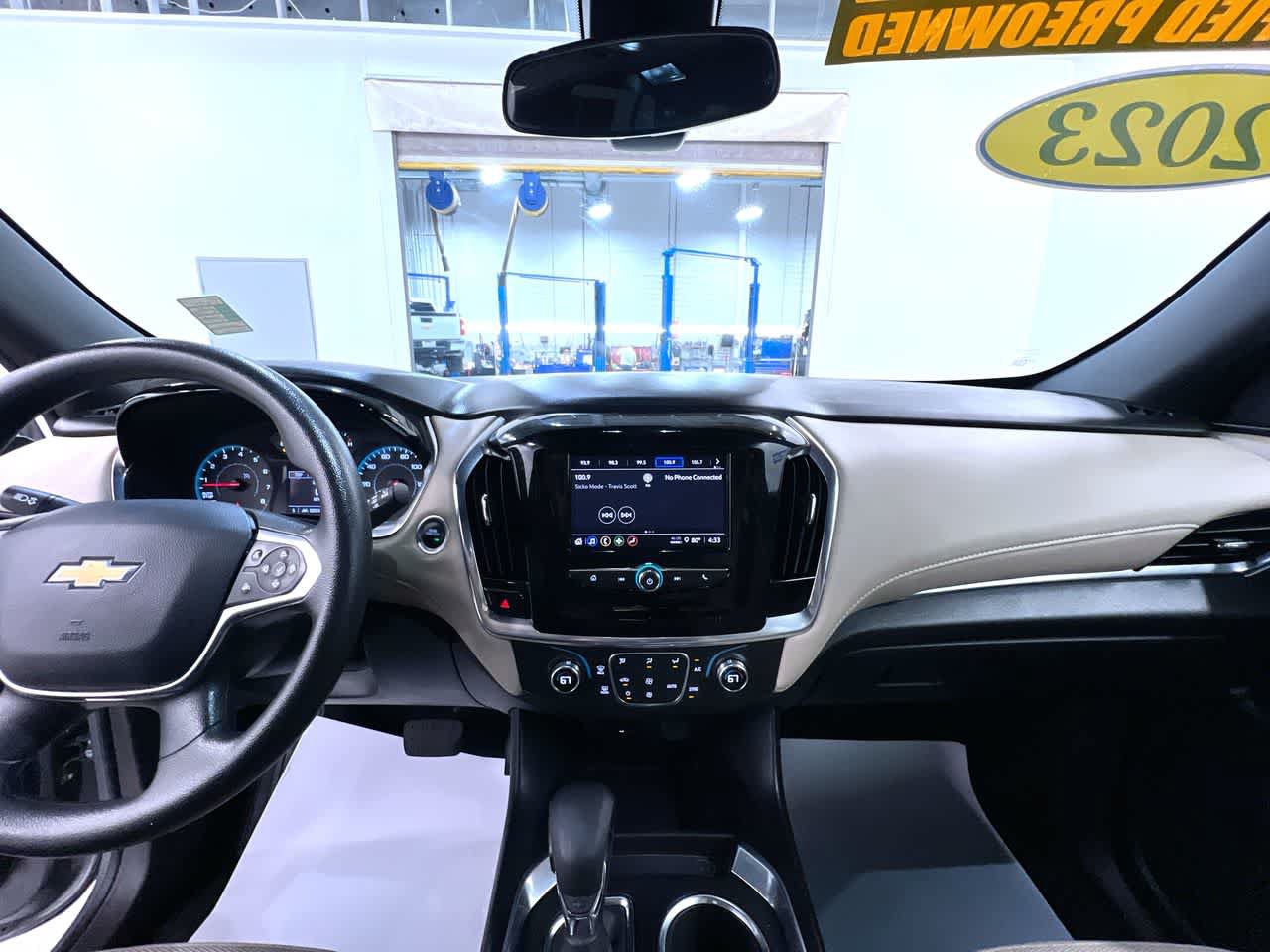 Used 2023 Chevrolet Traverse LS FWD image 23