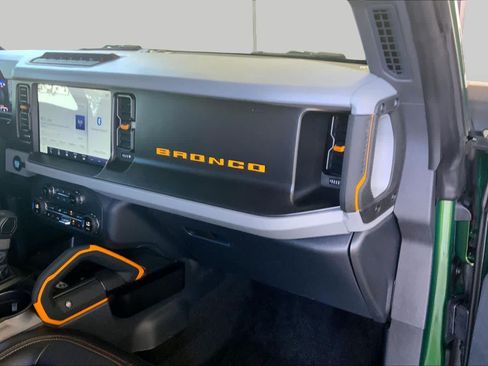 Used 2023 Ford Bronco Badlands AWD/4WD image 18