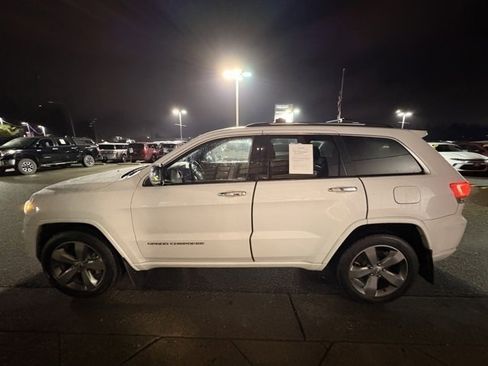 Used 2015 Jeep Grand Cherokee Overland image 8