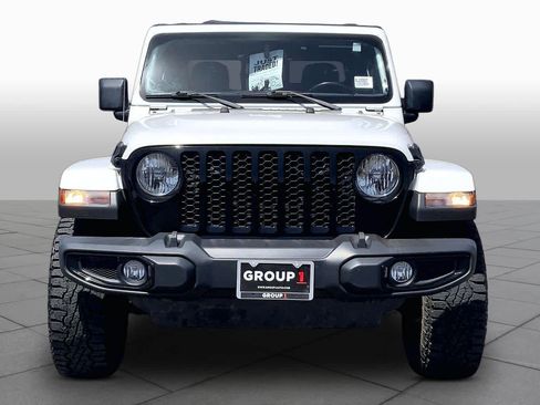 Used 2022 Jeep Gladiator Sport AWD/4WD image 4