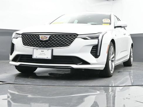 Used 2024 Cadillac CT4 Luxury image 44