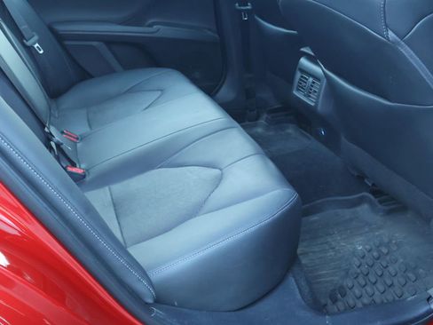 Used 2022 Toyota Camry XSE image 8