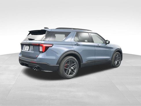 New 2026 Ford Explorer ST image 8