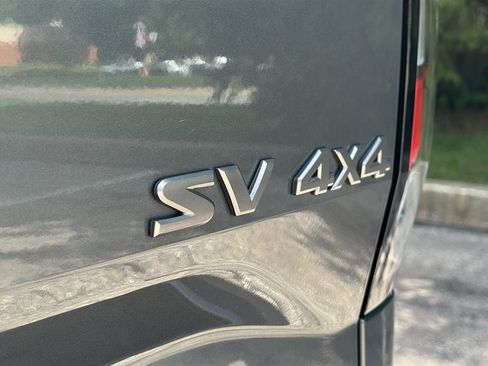 Used 2022 Nissan Frontier SV AWD/4WD image 9