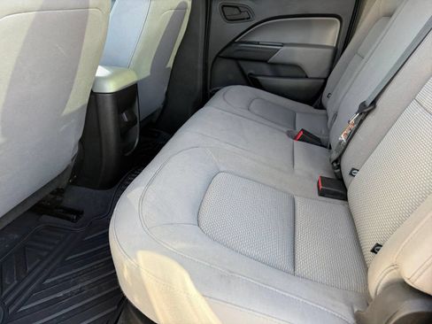 Used 2019 Chevrolet Colorado W/T w/ WT Convenience Package RWD image 18