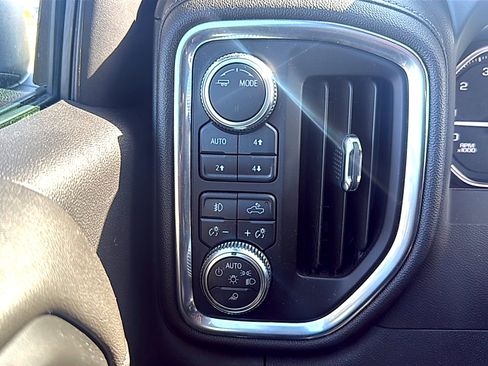 Used 2022 GMC Sierra 1500 SLT image 8