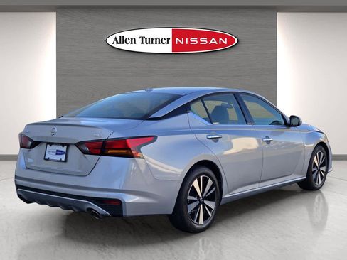 Used 2021 Nissan Altima 2.5 SL image 6