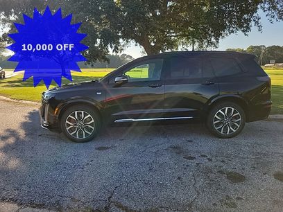 New 2024 Cadillac XT6 Sport w/ Technology Package