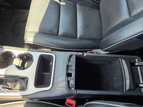 Used 2021 Jeep Grand Cherokee Overland RWD image 29