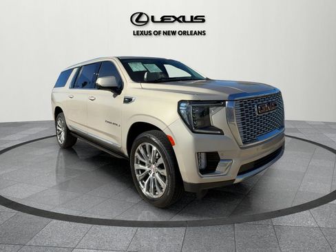 Used 2023 GMC Yukon XL Denali image 2