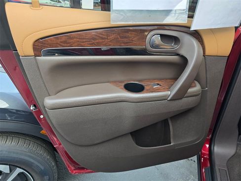 Used 2017 Buick Enclave Leather w/ Trailering Package image 9