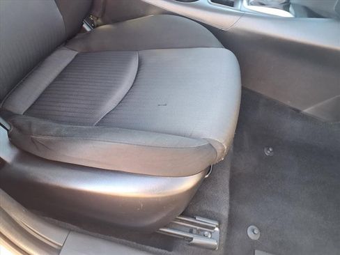 Used 2015 MAZDA MAZDA3 i SV image 17